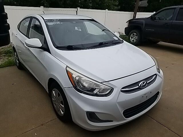 2016 HYUNDAI Accent