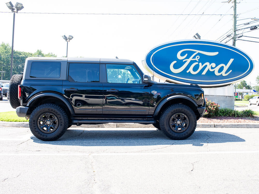 2022 FORD Bronco