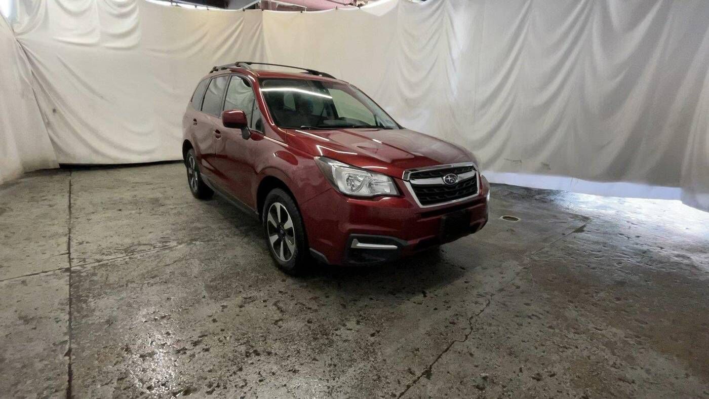 2017 SUBARU Forester