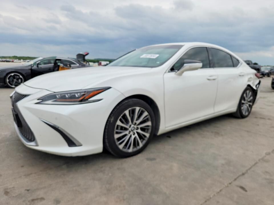 2019 LEXUS ES