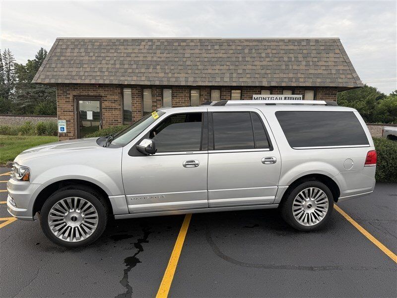 2017 LINCOLN Navigator L