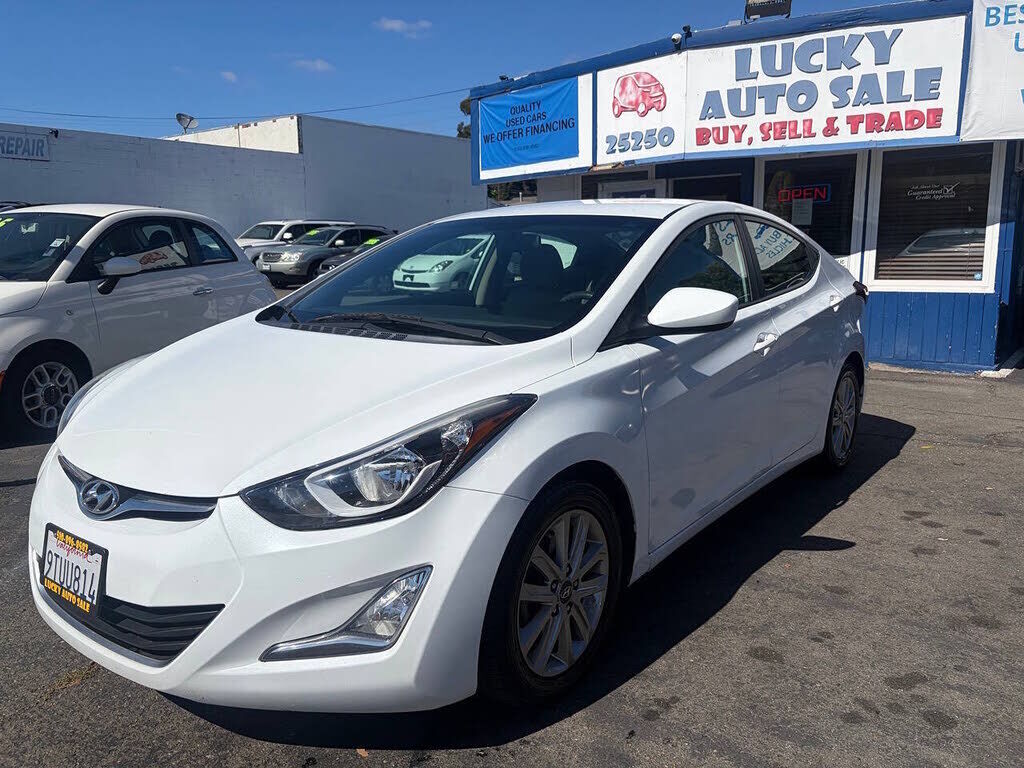 2016 HYUNDAI Elantra