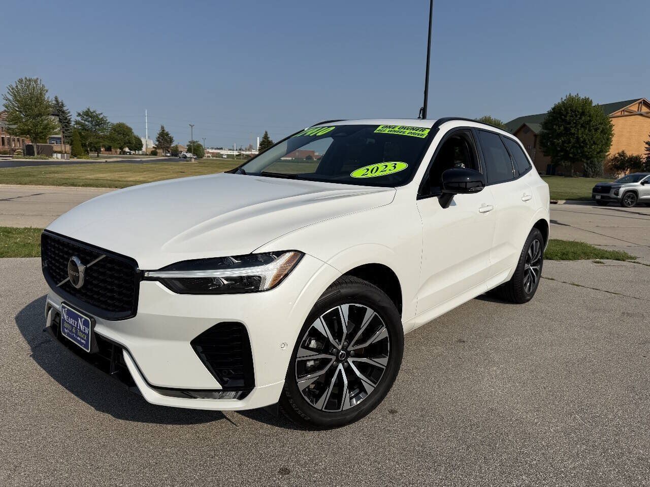 2023 VOLVO XC60