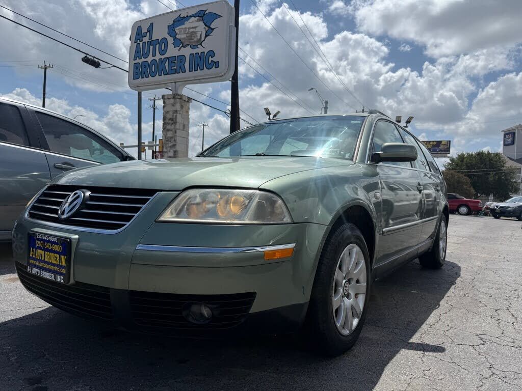 2003 VOLKSWAGEN Passat