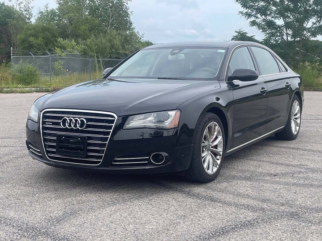 2012 AUDI A8