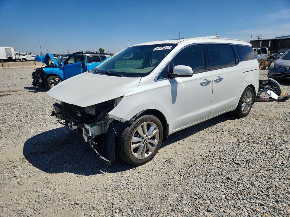 2015 KIA Sedona