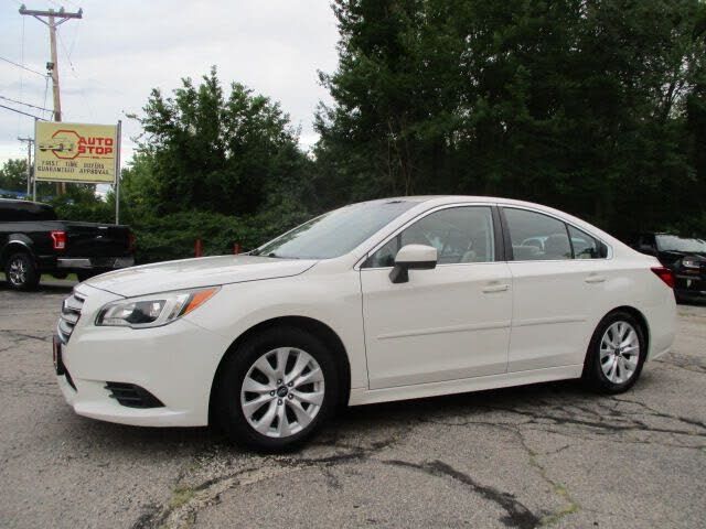 2017 SUBARU Legacy