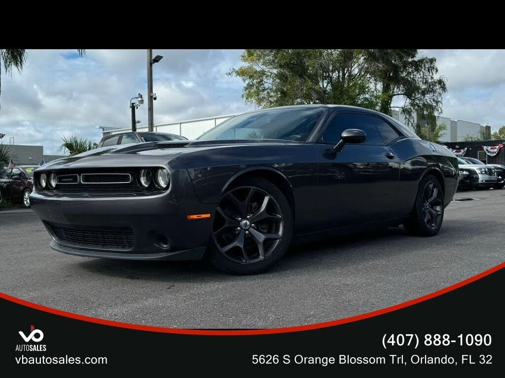 2017 DODGE Challenger