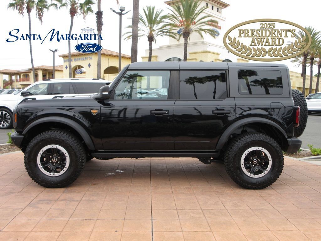 2024 FORD Bronco
