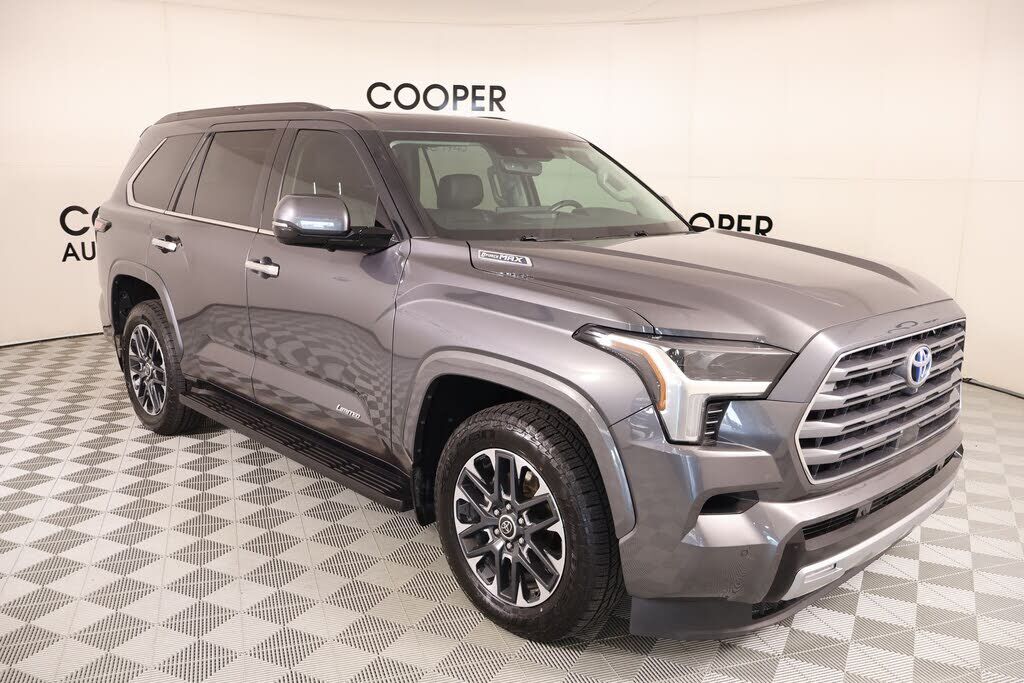 2023 TOYOTA Sequoia