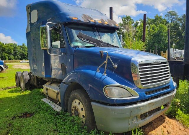 2007 FREIGHTLINER Columbia