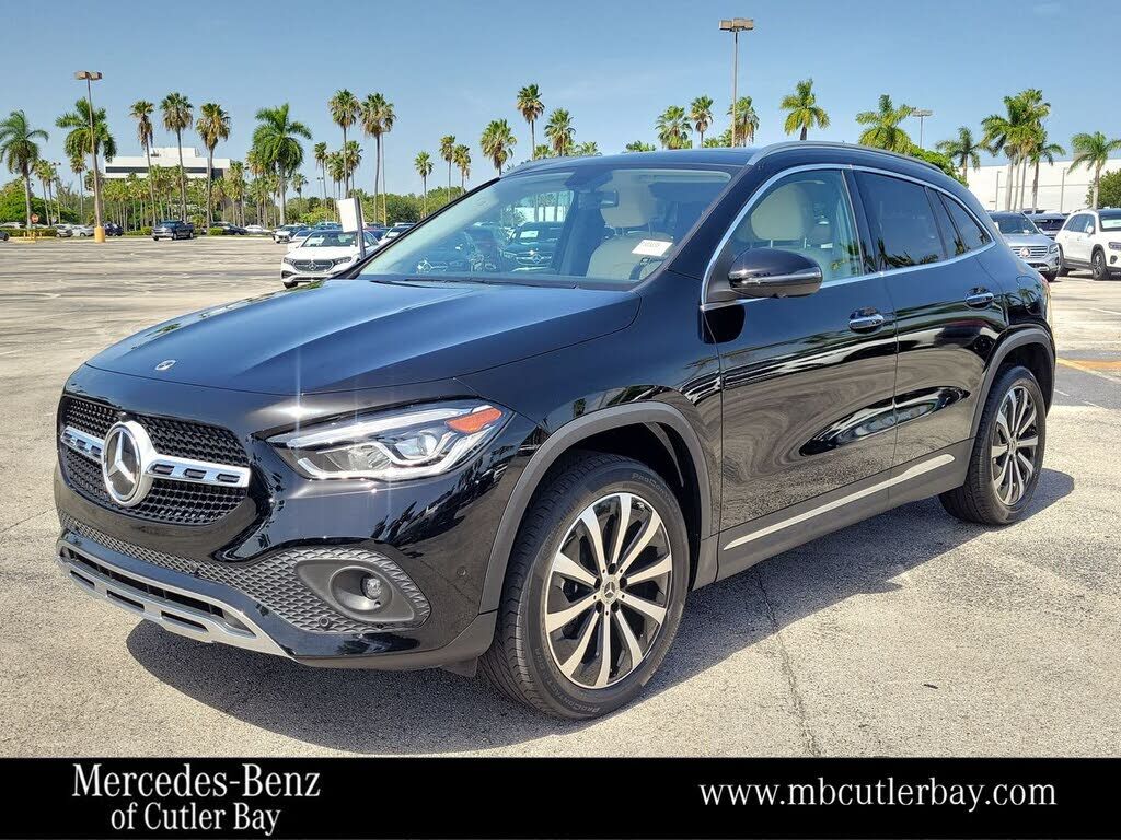 2023 MERCEDES-BENZ GLA-Class