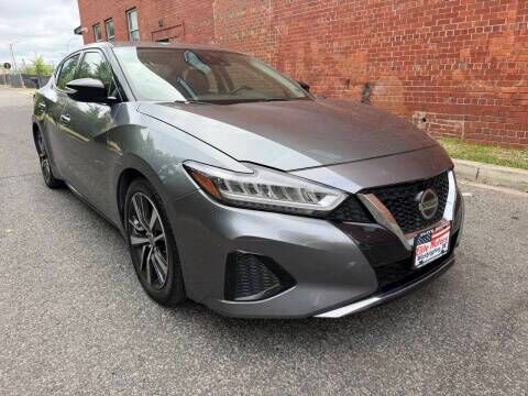 2019 NISSAN Maxima