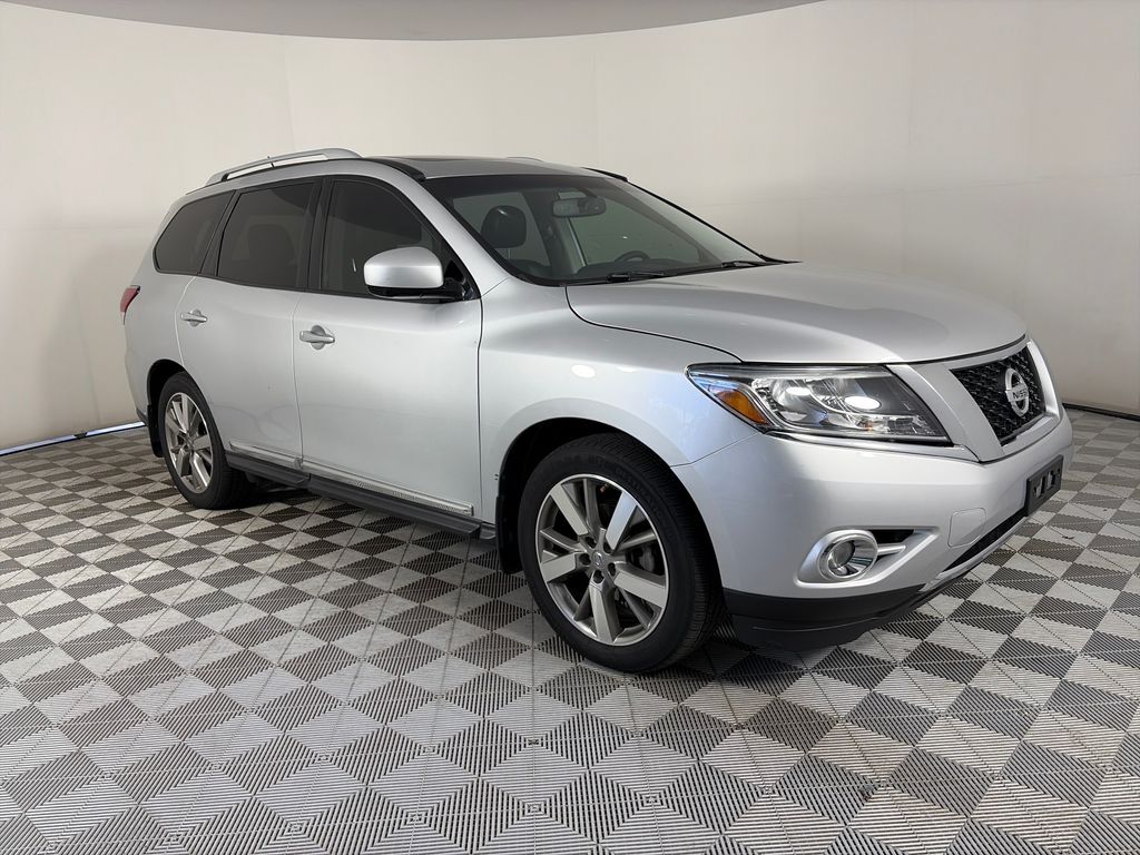 2016 NISSAN Pathfinder