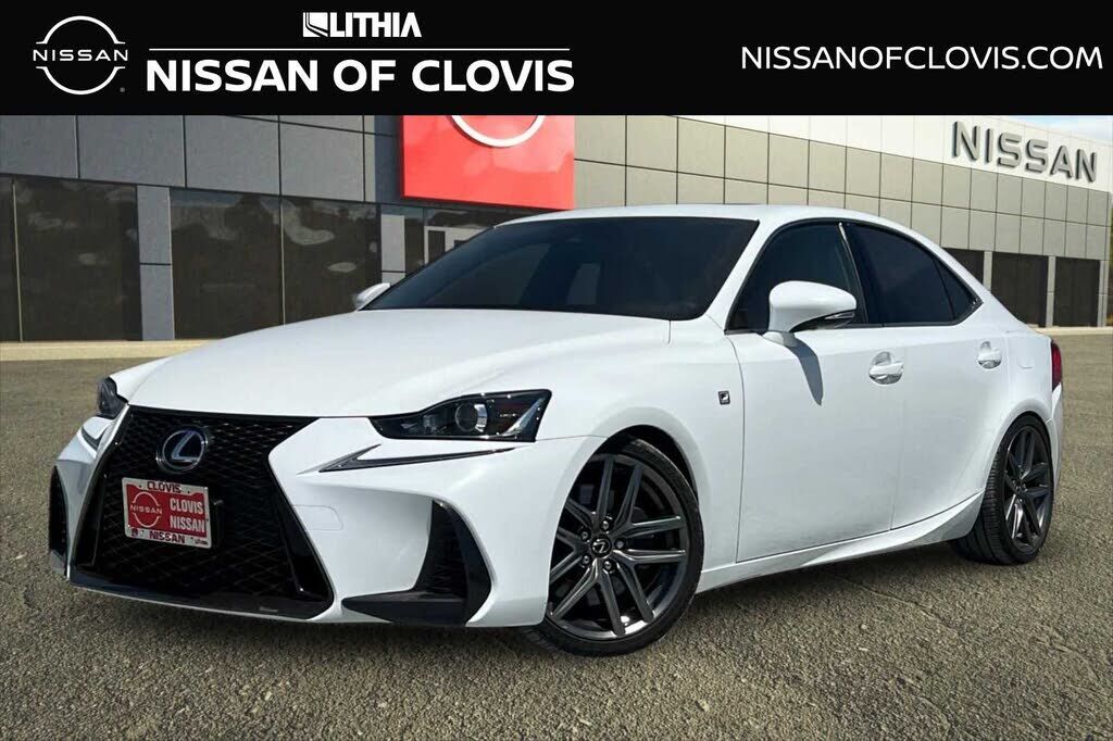 2017 LEXUS IS