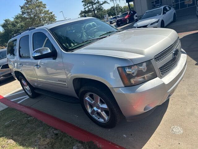 2011 CHEVROLET Tahoe