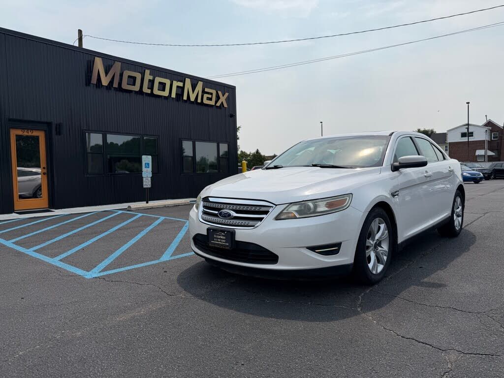 2011 FORD Taurus