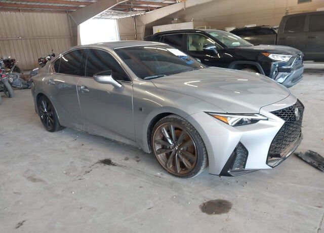 2025 LEXUS IS