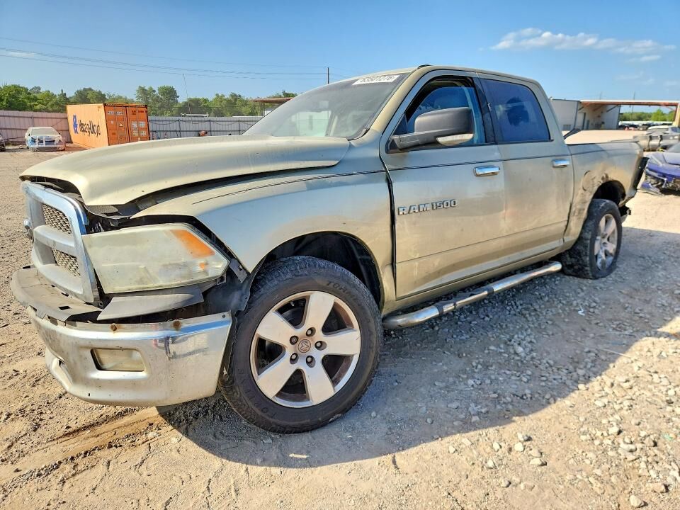 2011 DODGE Ram