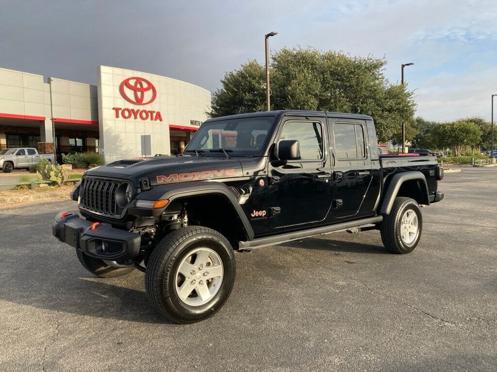 2025 JEEP Gladiator
