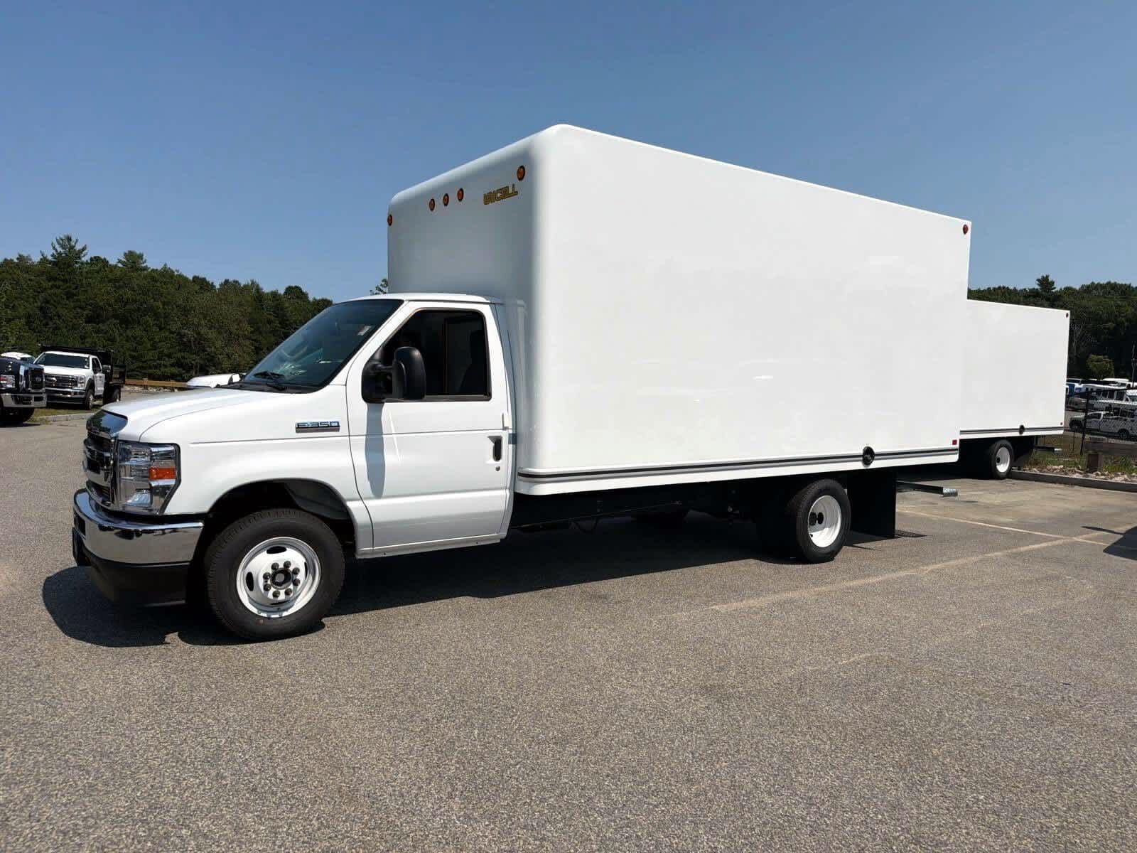 2027 FORD E-350