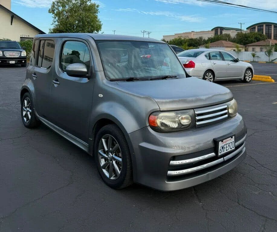 2010 NISSAN Cube