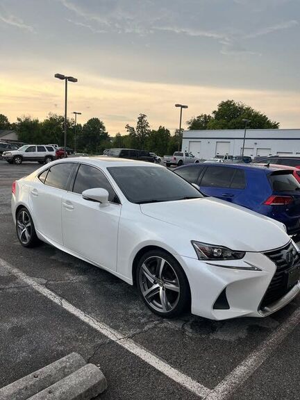 2017 LEXUS IS