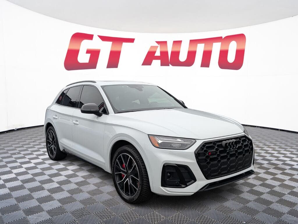 2022 AUDI SQ5