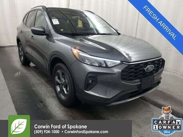 2025 FORD Escape