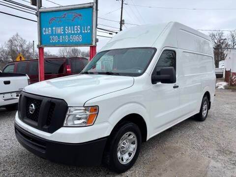 2017 NISSAN NV