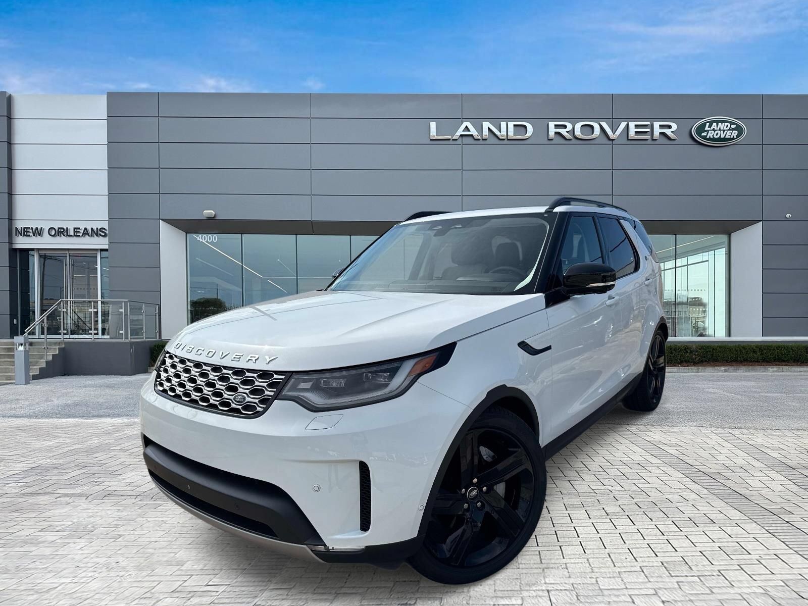2024 LAND ROVER Discovery