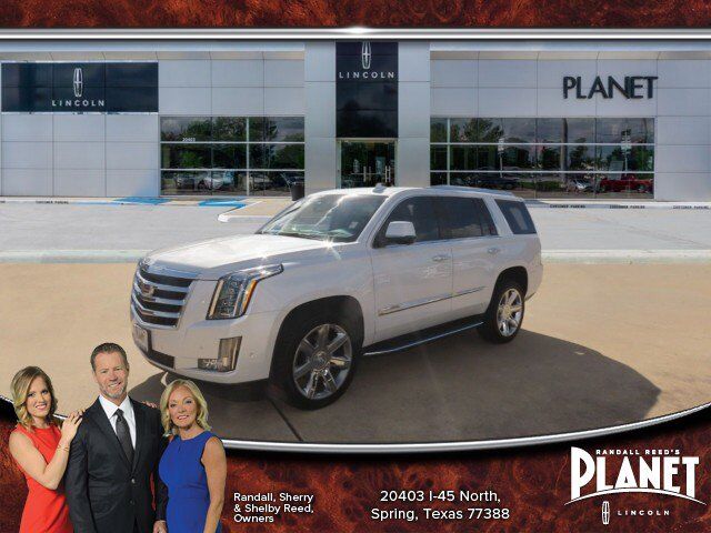 2017 CADILLAC Escalade
