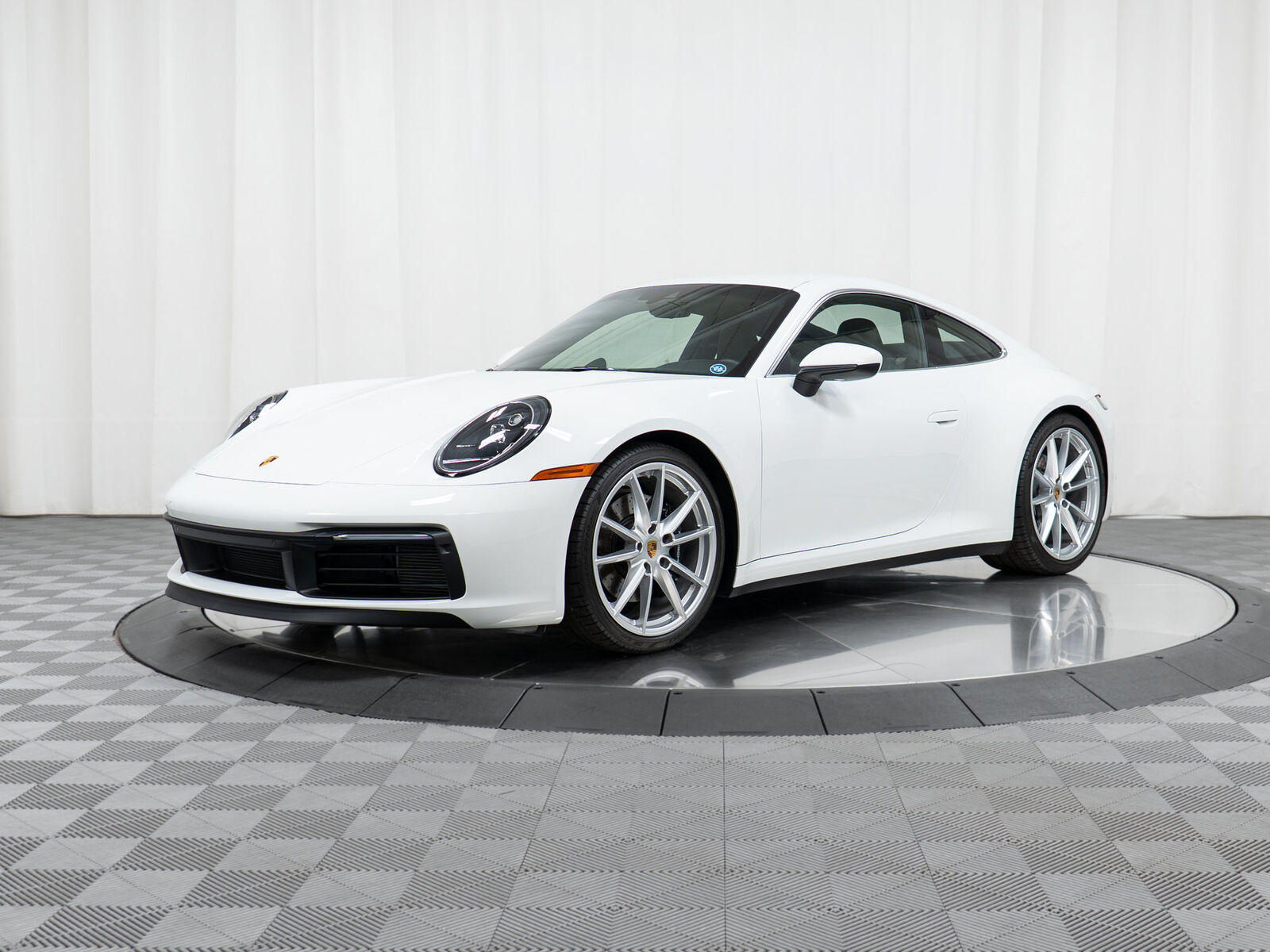 2024 PORSCHE 911