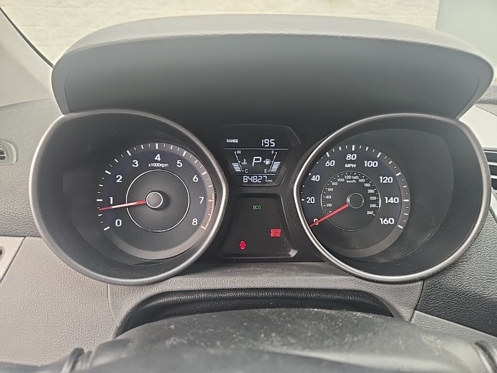 2016 HYUNDAI Elantra