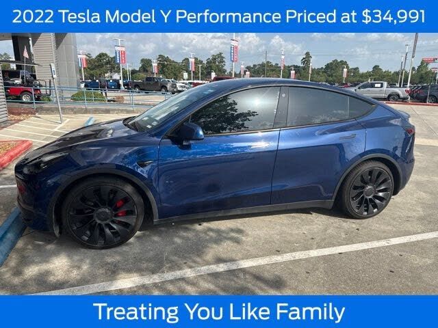 2022 TESLA Model Y