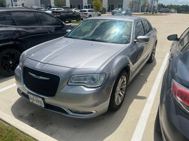 2018 CHRYSLER 300