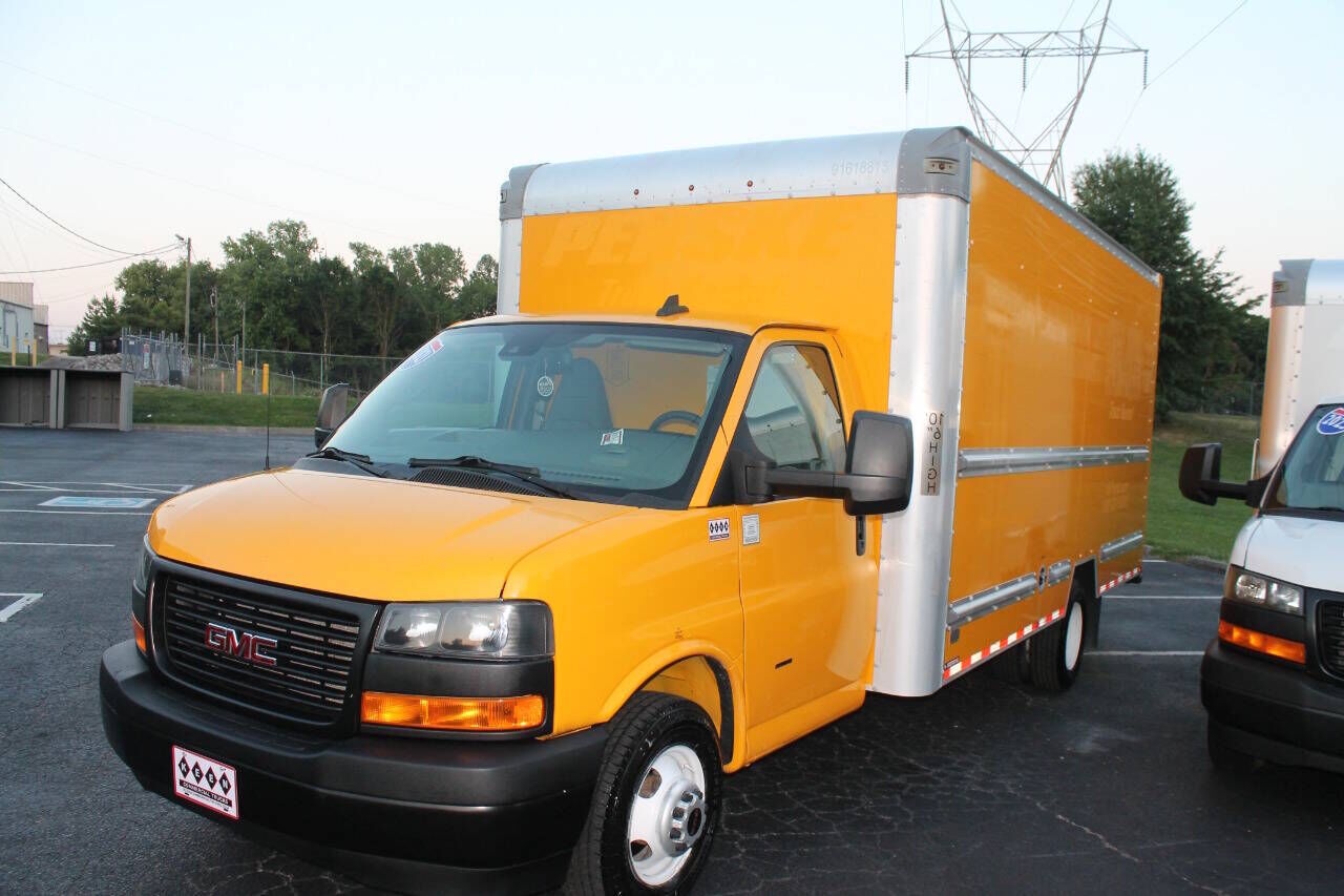 2021 GMC Savana