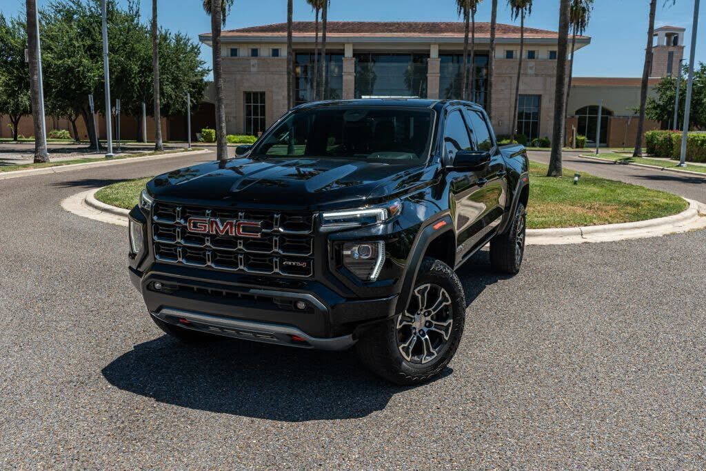 2023 GMC Canyon