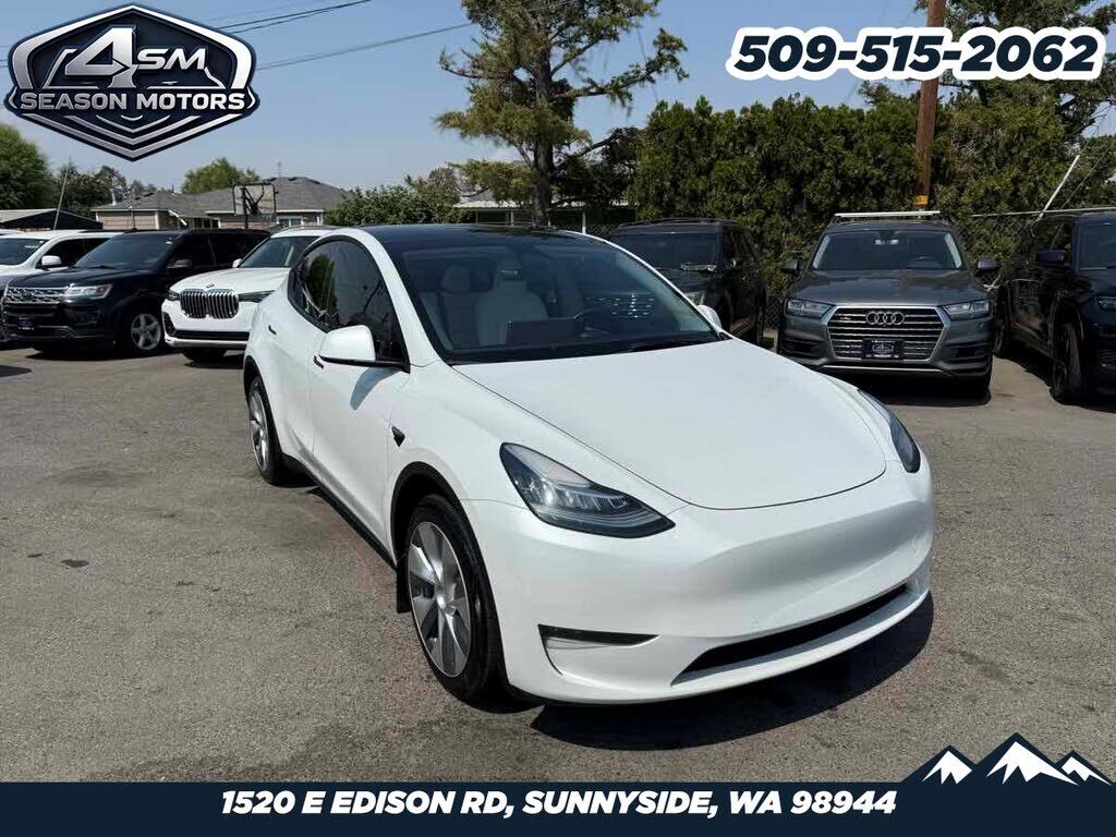 2022 TESLA Model Y