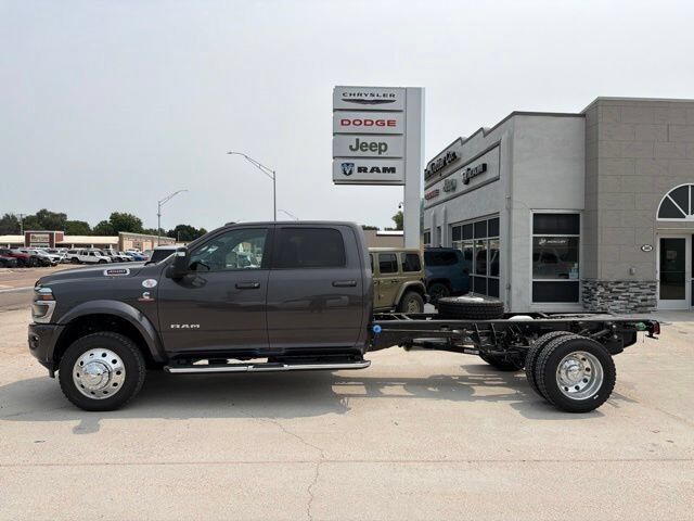 2027 RAM 4500