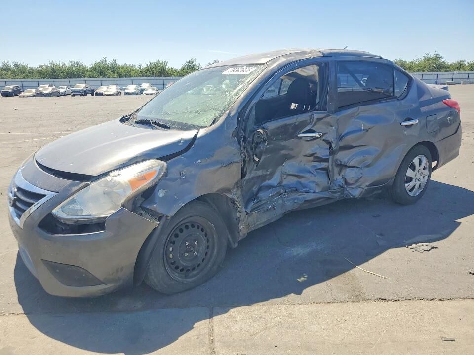 2018 NISSAN Versa