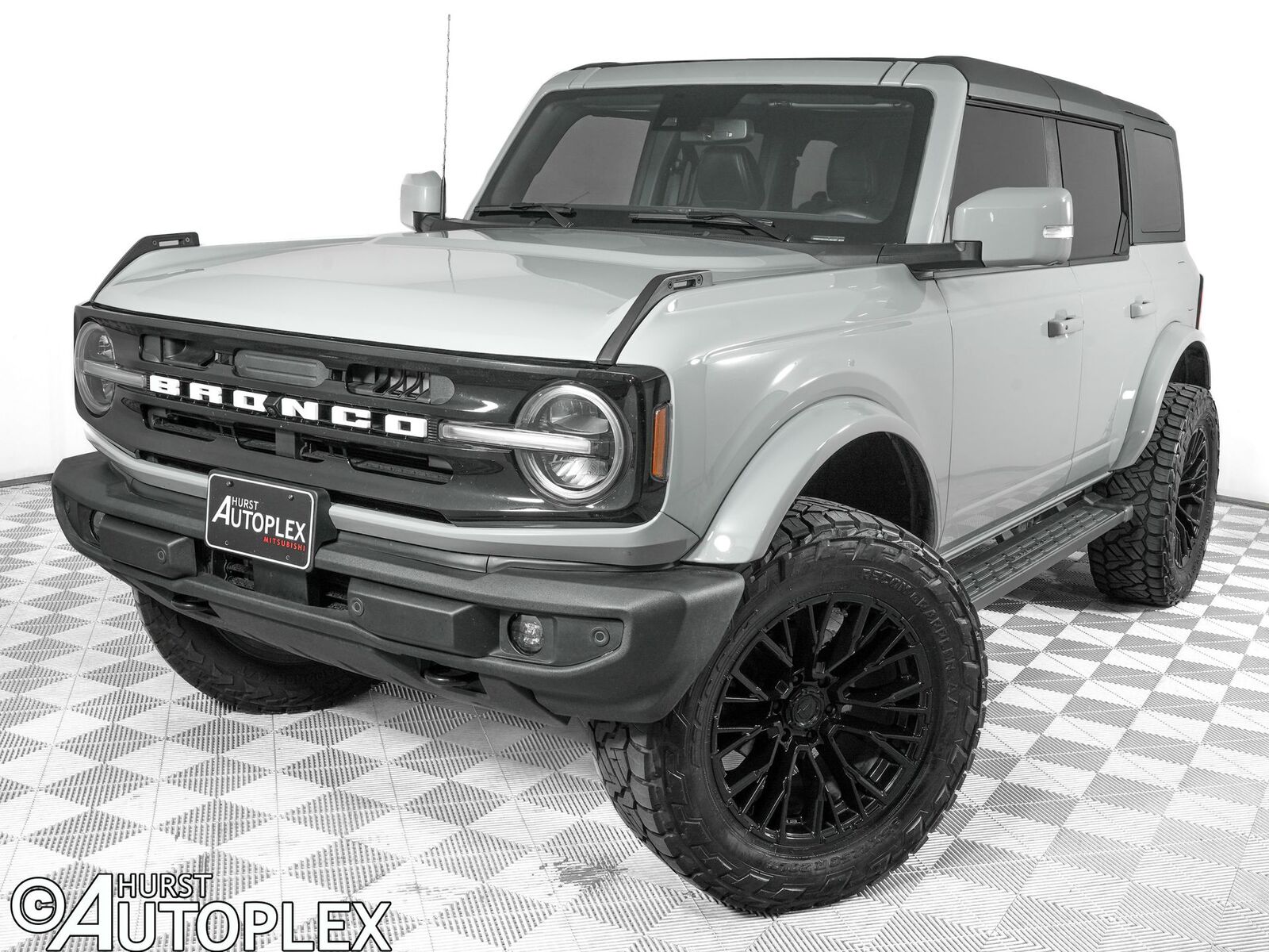 2024 FORD Bronco