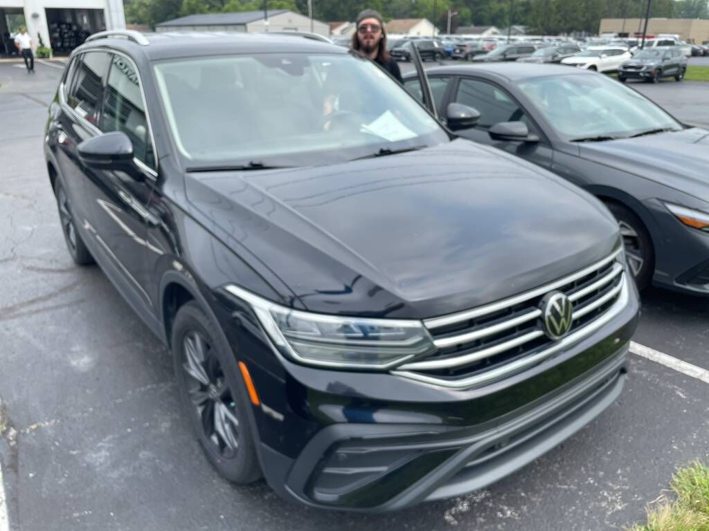 2024 VOLKSWAGEN Tiguan