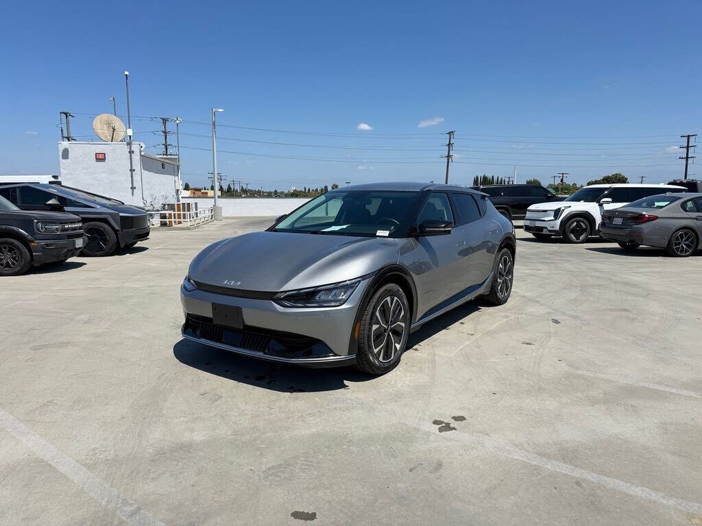 2024 KIA EV6