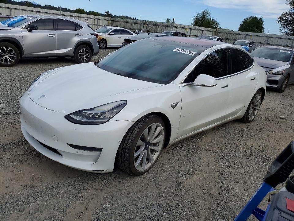 2018 TESLA Model 3