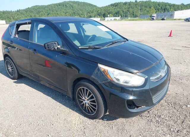 2016 HYUNDAI Accent