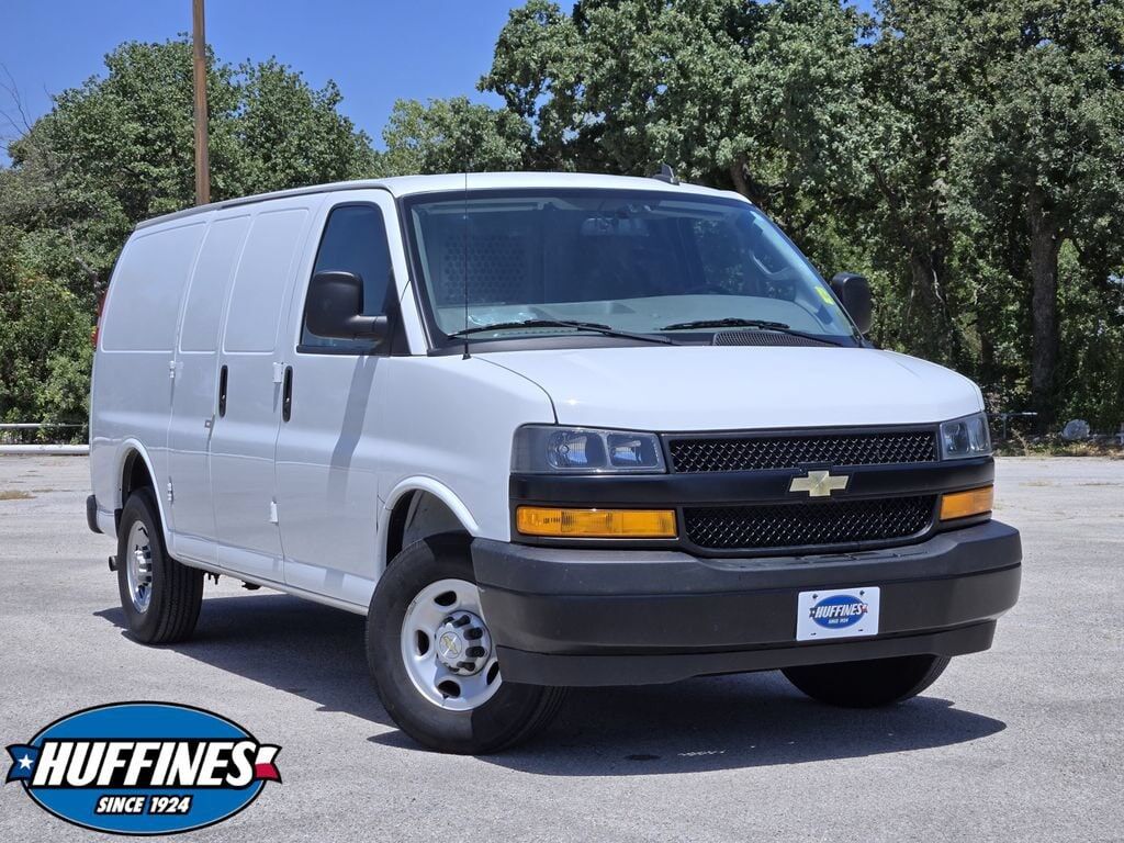 2023 CHEVROLET Express