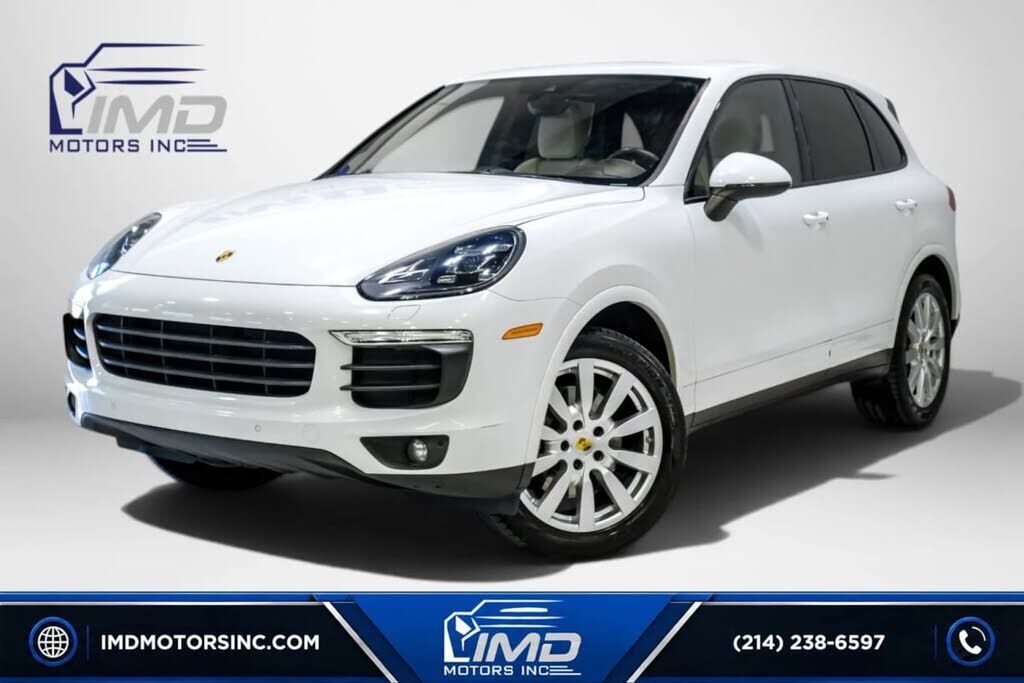 2017 PORSCHE Cayenne