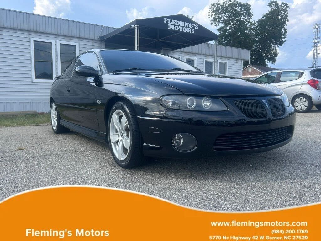 2004 PONTIAC GTO