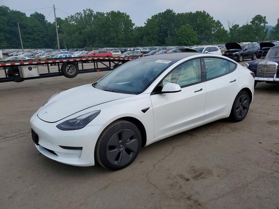2023 TESLA Model 3